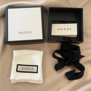 Gucci Black and White Gift Ring Sterling Silver Empty Box (Pre Owned)
